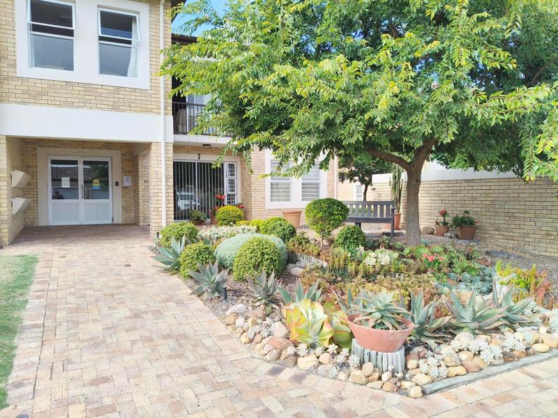 2 Bedroom Property for Sale in Sonkring Western Cape